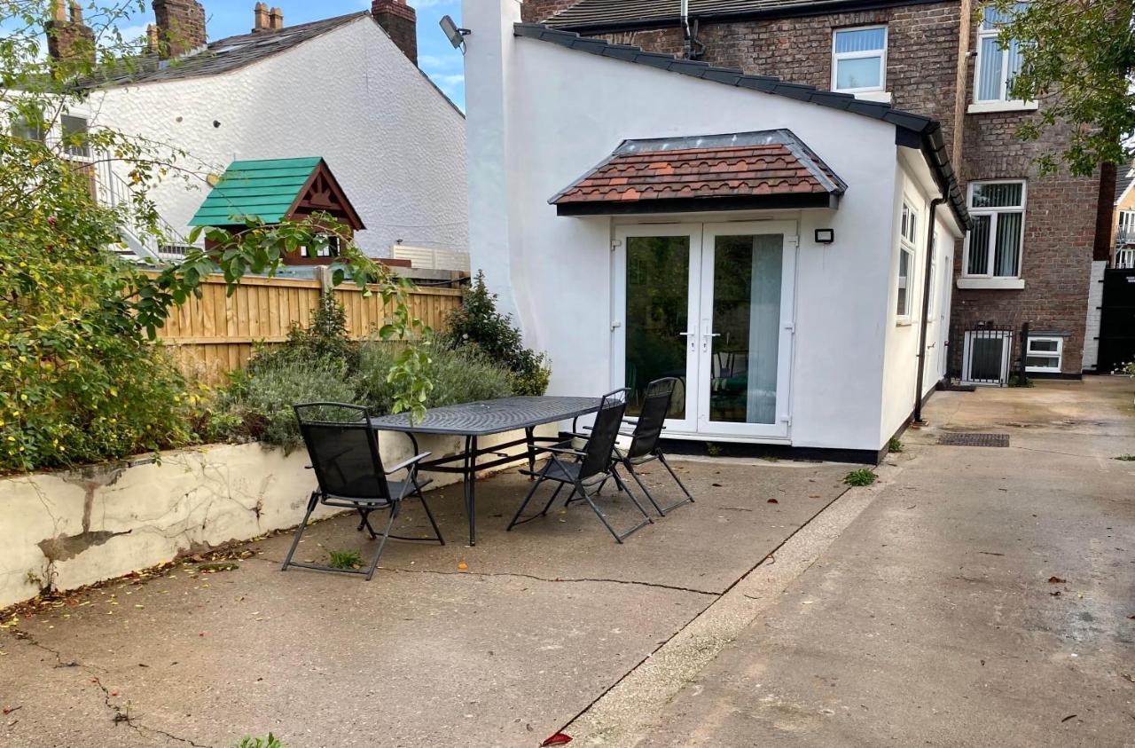 Flatzy - 6 Bed Oasis Close To Football Stadiums Liverpool Exterior foto